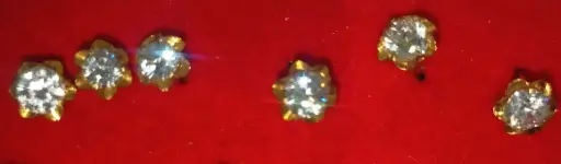 Ad nose pin gold