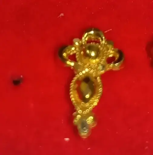 Fancy nose pin pure gold 18k